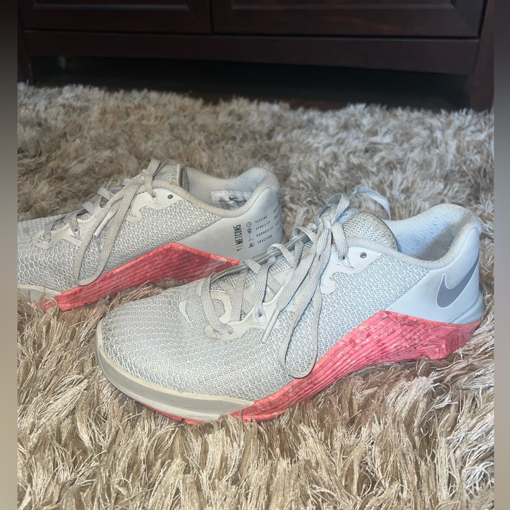 Nike MetaCon 5